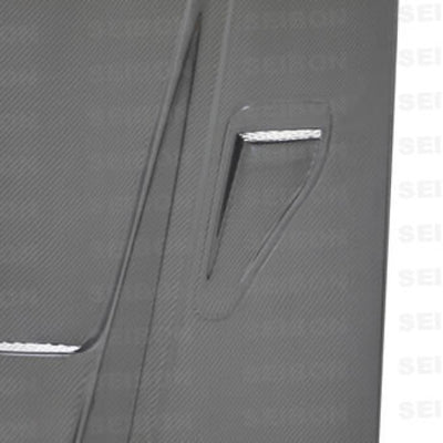 Seibon 90-94 Nissan Skyline R32 (BNR32)  DVII Carbon Fiber Hood